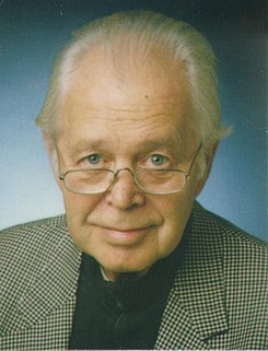 Herr Prof. em. Dr. Emil Schmalohr